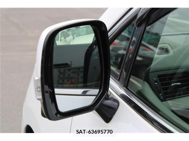Nissan ELGRAND 2022-01 8879617-17