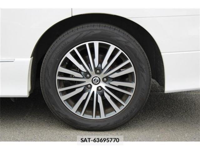 Nissan ELGRAND 2022-01 8879617-19