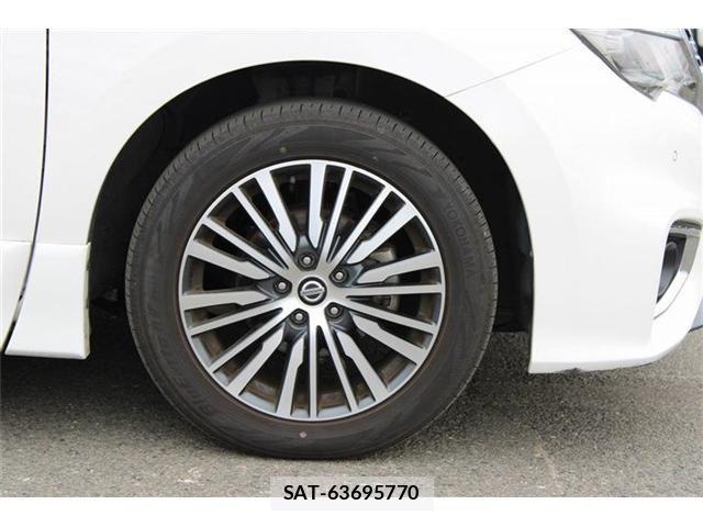 Nissan ELGRAND 2022-01 8879617-21