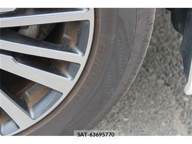 Nissan ELGRAND 2022-01 8879617-23