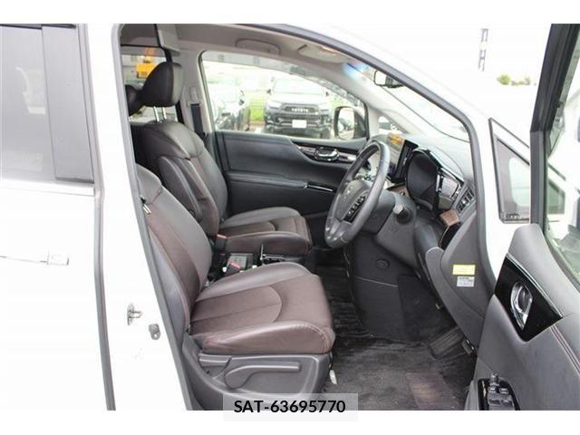 Nissan ELGRAND 2022-01 8879617-26