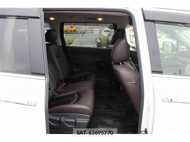 Nissan ELGRAND 2022-01 8879617-29