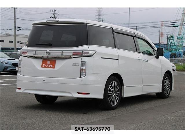 Nissan ELGRAND 2022-01 8879617-8