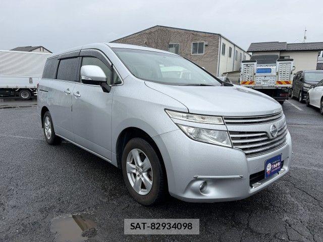 Nissan ELGRAND 2018-06 8879623-20