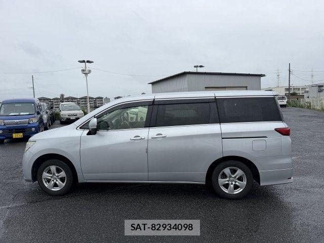 Nissan ELGRAND 2018-06 8879623-24