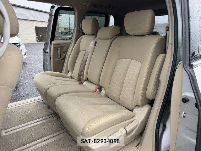 Nissan ELGRAND 2018-06 8879623-5