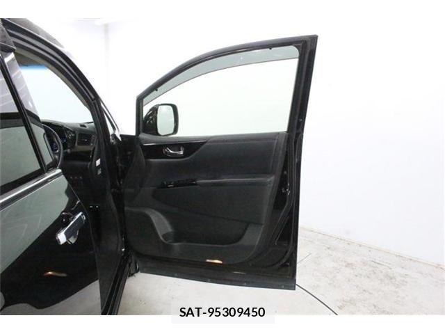 Nissan ELGRAND 2021-01 8883579-29
