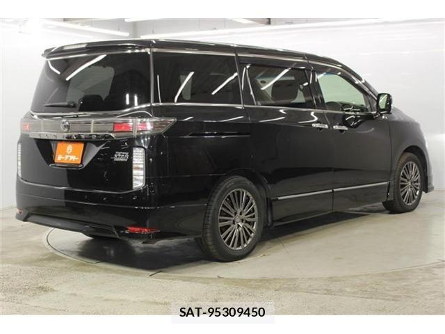 Nissan ELGRAND 2021-01 8883579-4