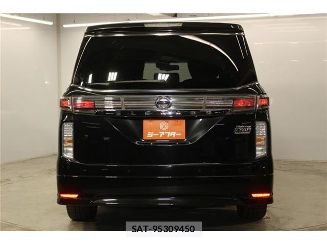 Nissan ELGRAND 2021-01 8883579-5