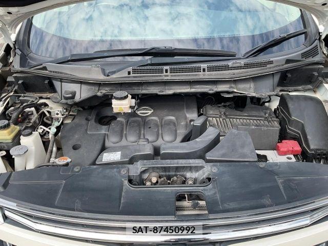 Nissan ELGRAND 2017-01 8883576-24