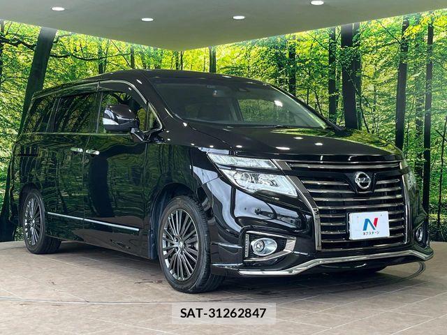 Nissan ELGRAND 2019-10 8883577-16