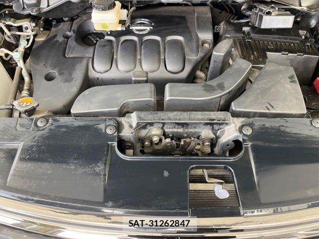 Nissan ELGRAND 2019-10 8883577-18