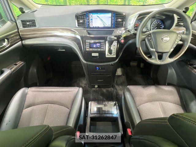 Nissan ELGRAND 2019-10 8883577-1