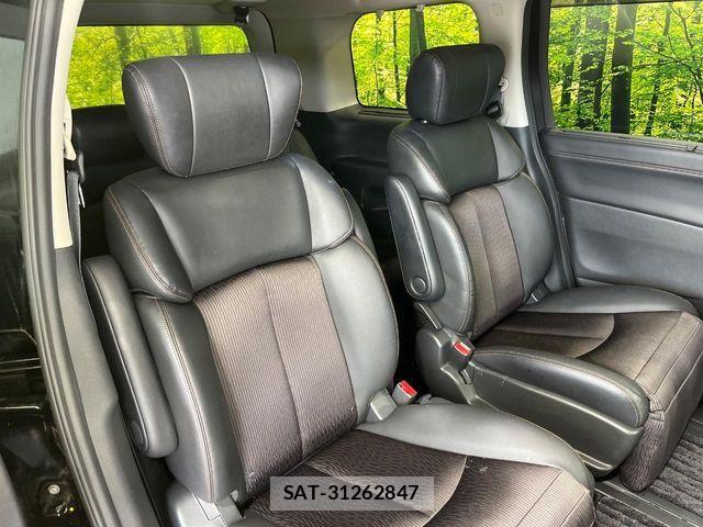 Nissan ELGRAND 2019-10 8883577-8