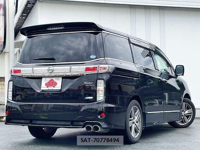 Nissan ELGRAND 2012-07 8883578-2