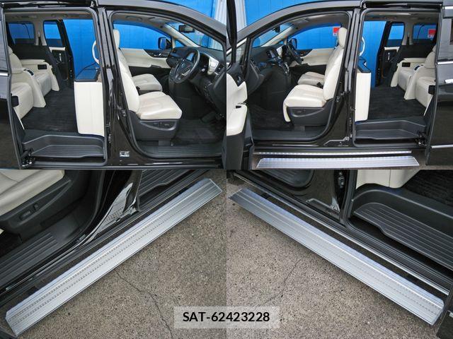 Nissan ELGRAND 2019-08 781231-9