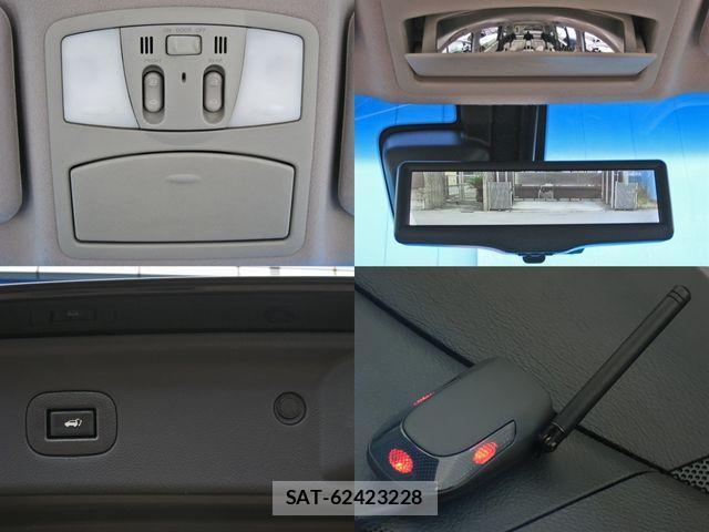 Nissan ELGRAND 2019-08 781231-16