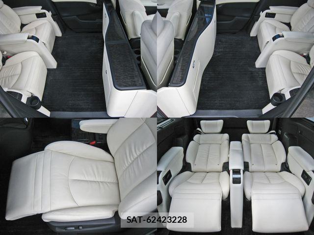 Nissan ELGRAND 2019-08 781231-25