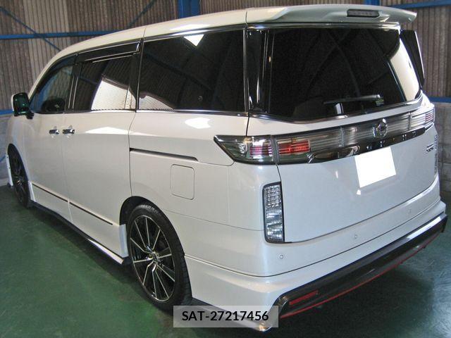 Nissan ELGRAND 2015-10 781229-1
