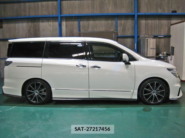 Nissan ELGRAND 2015-10 781229-4
