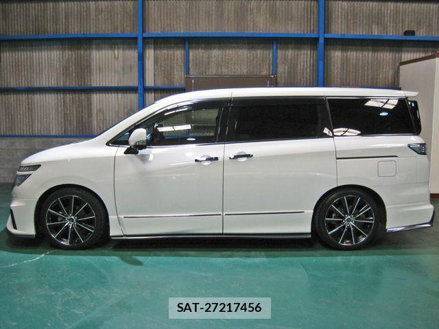 Nissan ELGRAND 2015-10 781229-5