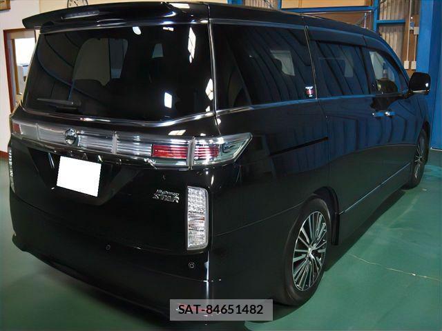 Nissan ELGRAND 2014-03 781228-3