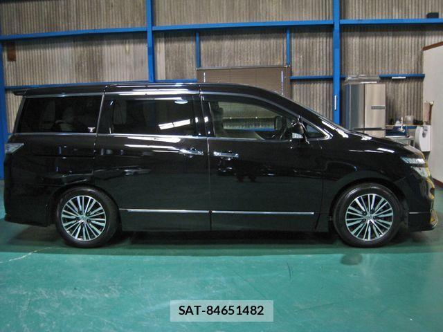 Nissan ELGRAND 2014-03 781228-4