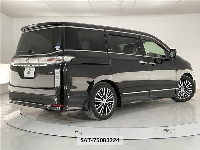 Nissan ELGRAND 2016-01 802128-1