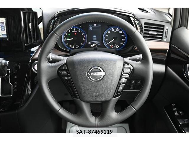 Nissan ELGRAND 2023-06 1220782-11