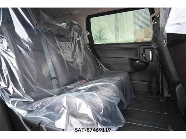 Nissan ELGRAND 2023-06 1220782-14
