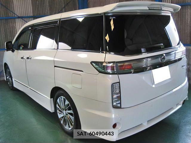 Nissan ELGRAND 2014-12 1291116-1