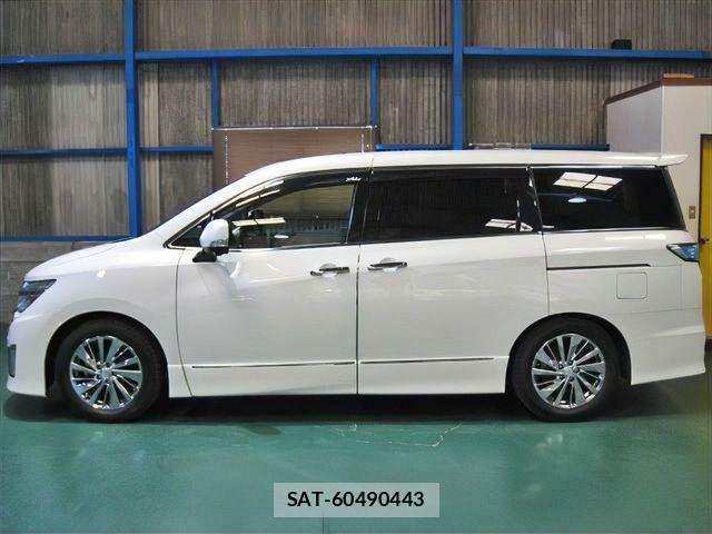 Nissan ELGRAND 2014-12 1291116-4