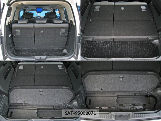 Nissan ELGRAND 2018-04 1291118-29