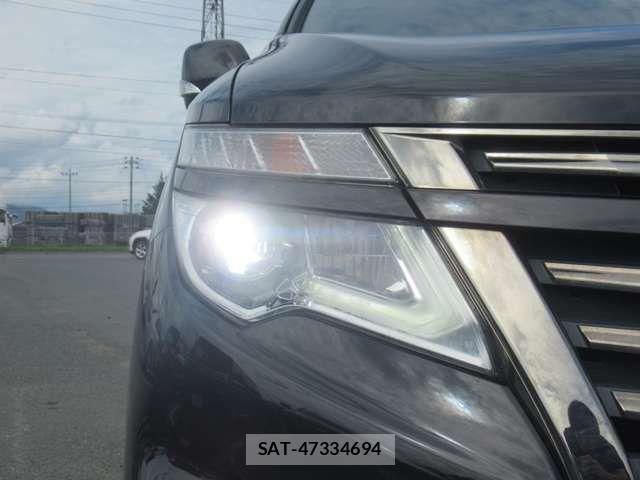 Nissan ELGRAND 2016-10 1346812-12