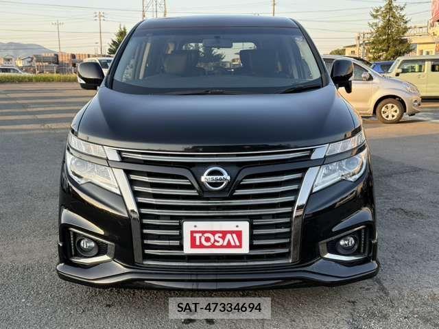 Nissan ELGRAND 2016-10 1346812-14