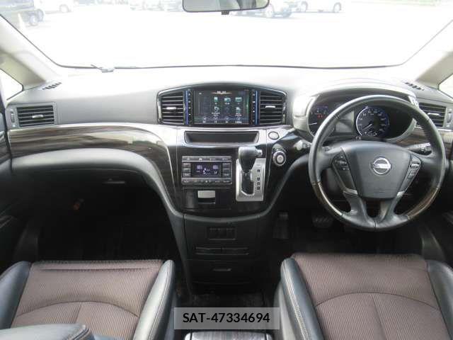 Nissan ELGRAND 2016-10 1346812-1