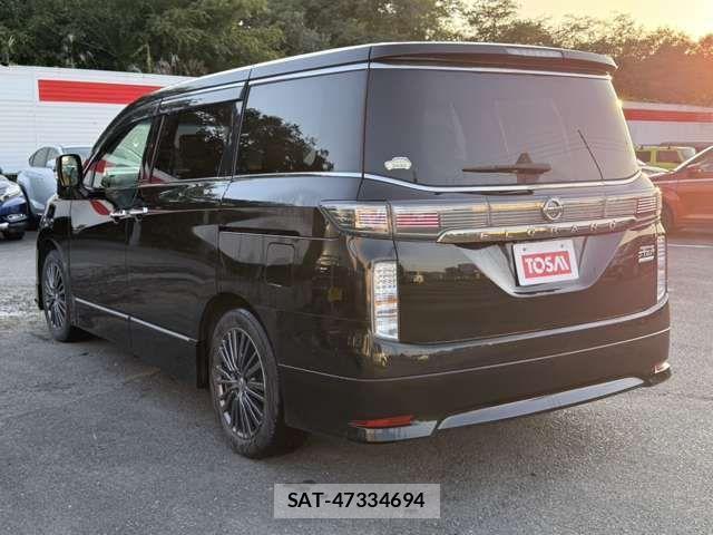Nissan ELGRAND 2016-10 1346812-19