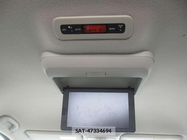 Nissan ELGRAND 2016-10 1346812-5