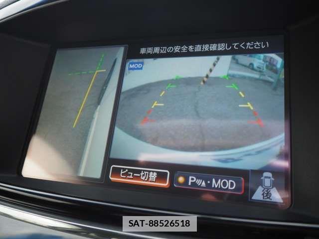 Nissan ELGRAND 2015-08 1354027-17