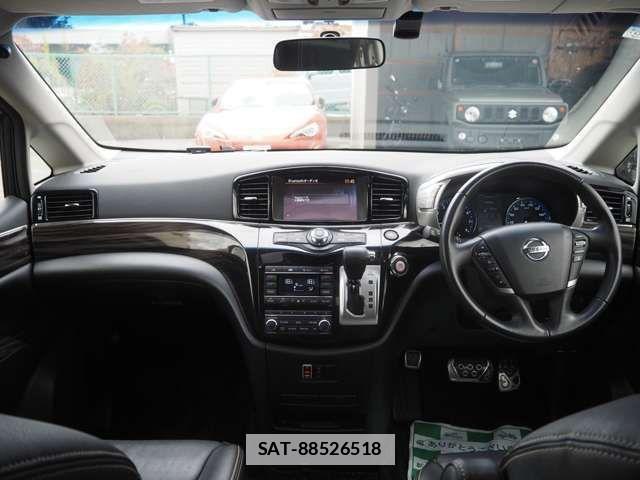 Nissan ELGRAND 2015-08 1354027-5