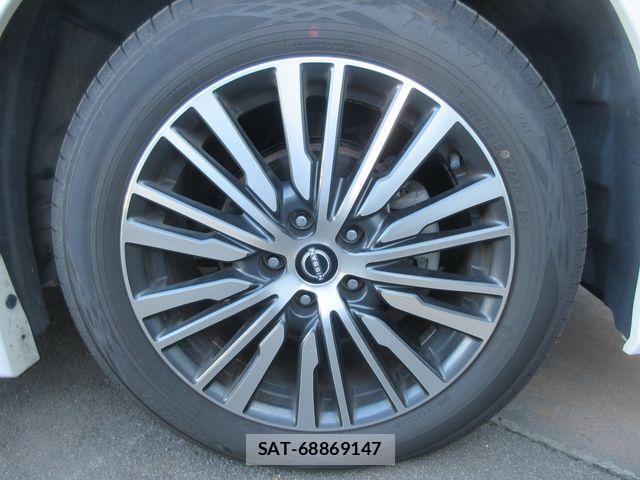 Nissan ELGRAND 2023-09 1472287-16