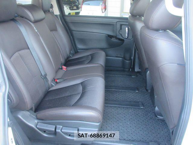 Nissan ELGRAND 2023-09 1472287-4