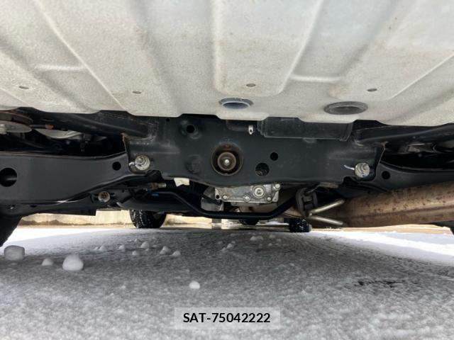 Nissan ELGRAND 2021-02 2664188-9