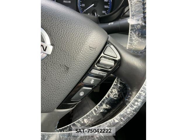 Nissan ELGRAND 2021-02 2664188-17