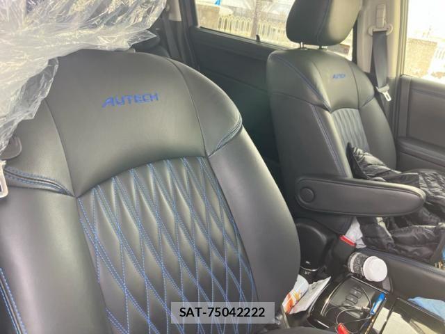 Nissan ELGRAND 2021-02 2664188-19