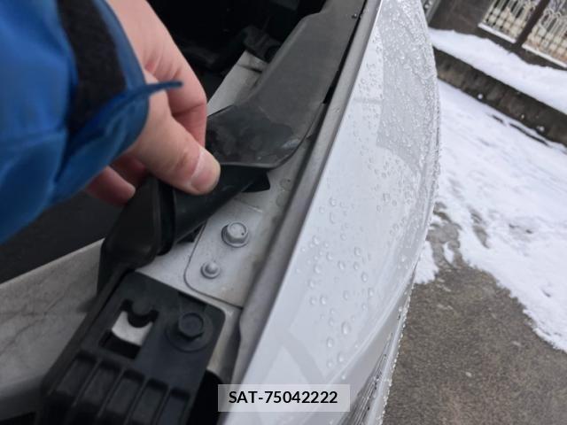 Nissan ELGRAND 2021-02 2664188-23