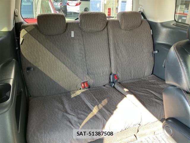 Nissan ELGRAND 2013-05 3372656-25