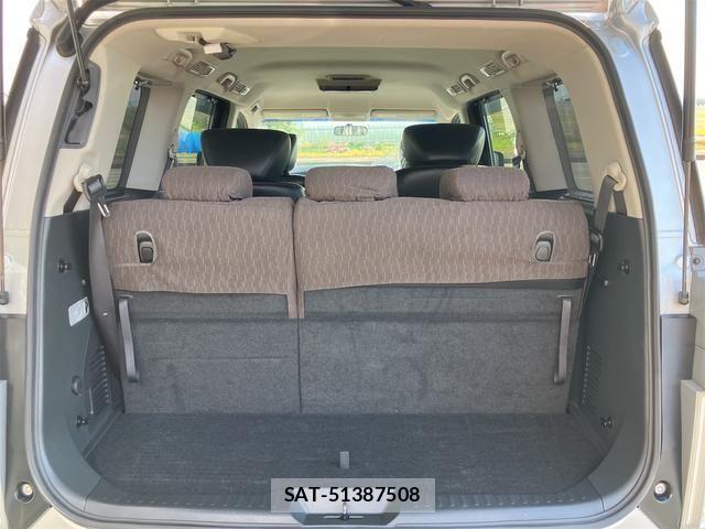 Nissan ELGRAND 2013-05 3372656-28