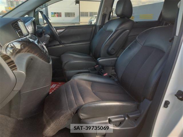 Nissan ELGRAND 2016-02 3372654-9
