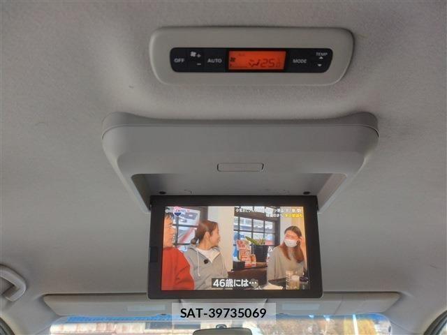 Nissan ELGRAND 2016-02 3372654-15